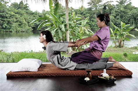 Relaxing THAI MASSAGE Step